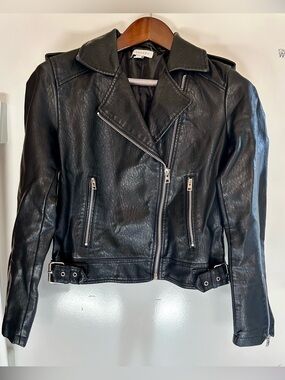 Top Shop Vegan Leather Jacket Sz 6 Amazing Condition Motorcycle Girl Cropped